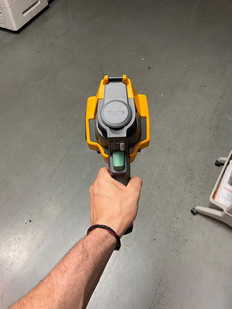 FLUKE TI25 with battery tested