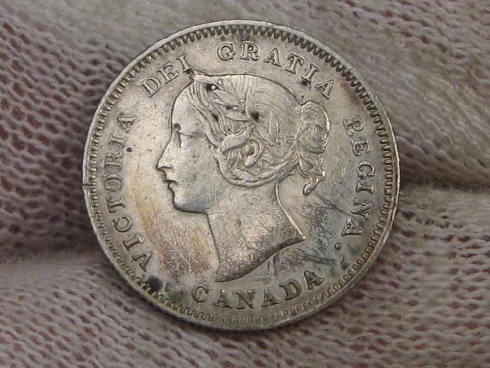 VF/XF Cleaned? 1901 Silver 5¢ Five Cent CANADA. #44