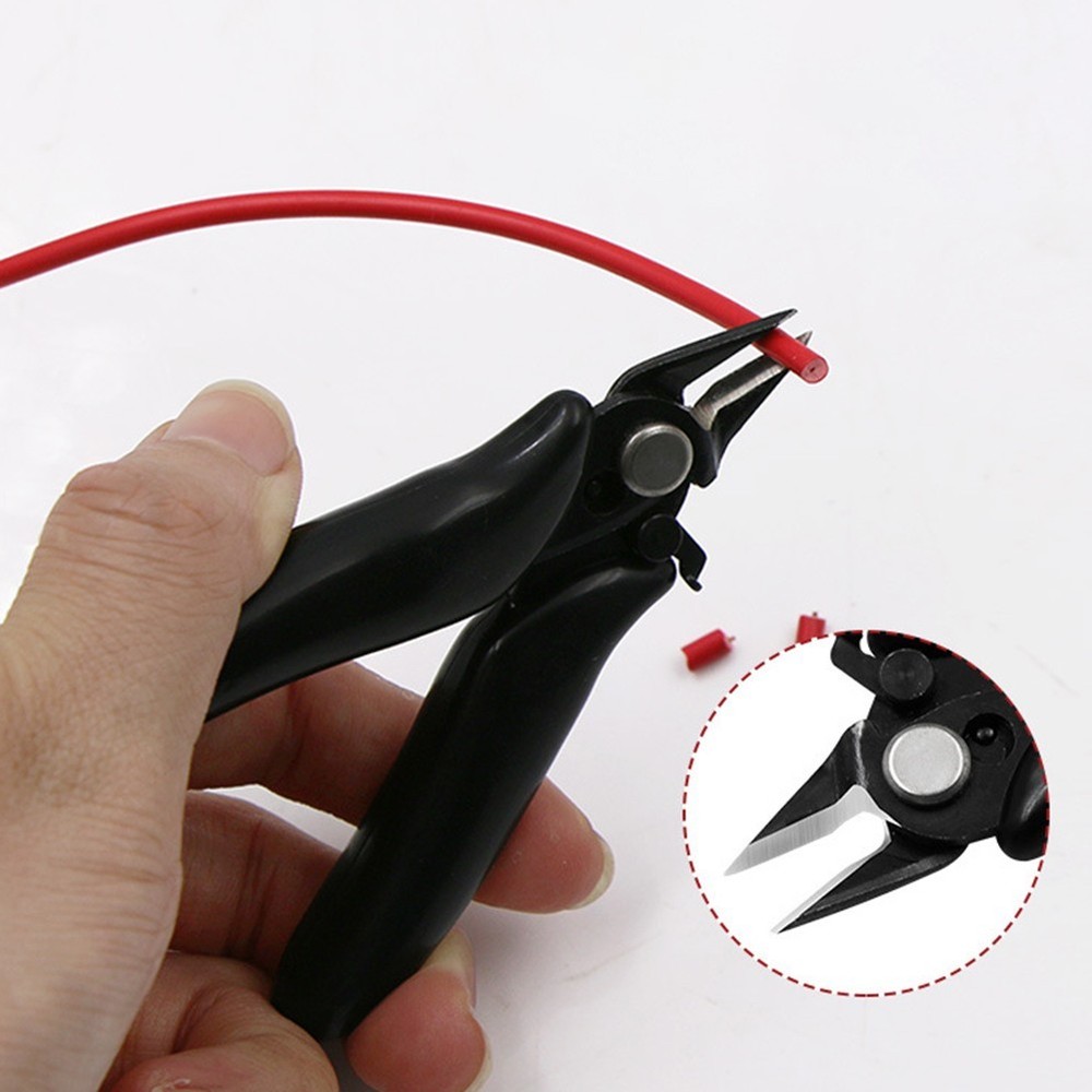 Precise Cuts Electrical Nippers Automatic Rebound Function Comfortable Grip