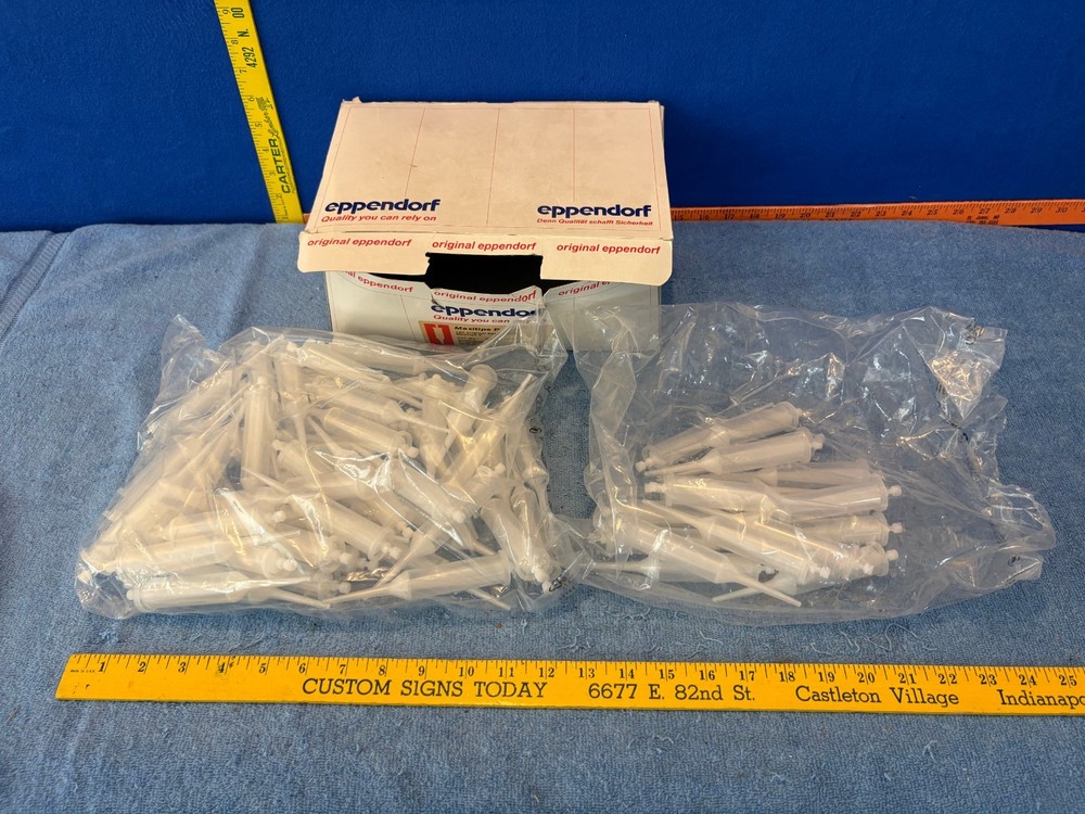 Eppendorf Maxitips P OPEN BOX ABOUT 66 UNUSED