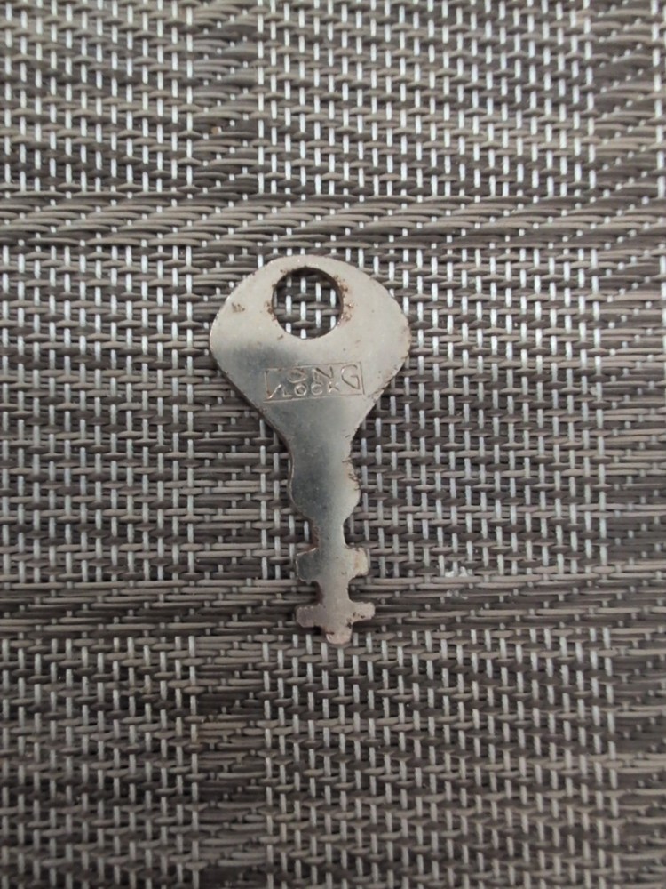 Long Lock Luggage Steamer Key