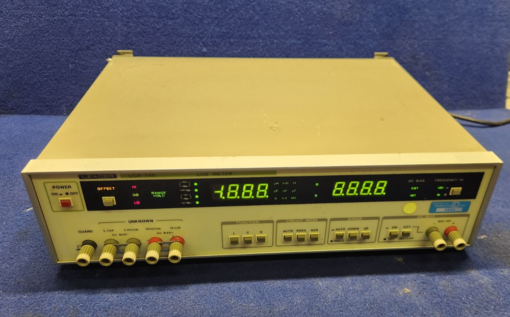 Leader LCR–745 Digital LCR Meter