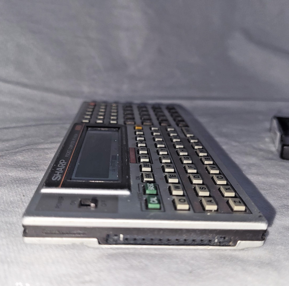 Sharp PC-1403H Pocket Computer Calculator 32KB