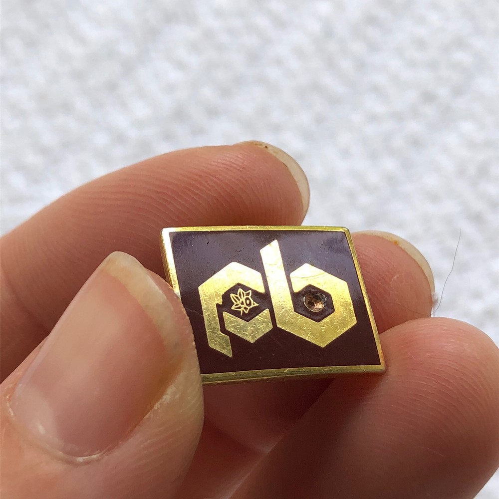 Rectangular Maroon Pb Hexagonal Logo Lapel Pin Tie Tack