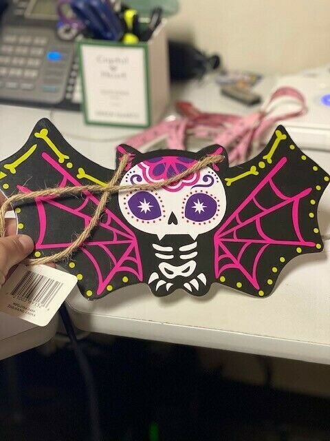 Halloween Skeleton Bat Wall Plaque New!!!
