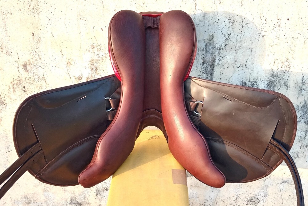 Leather Jumping/Close contact, Monoflap Changeable Gullets Saddle