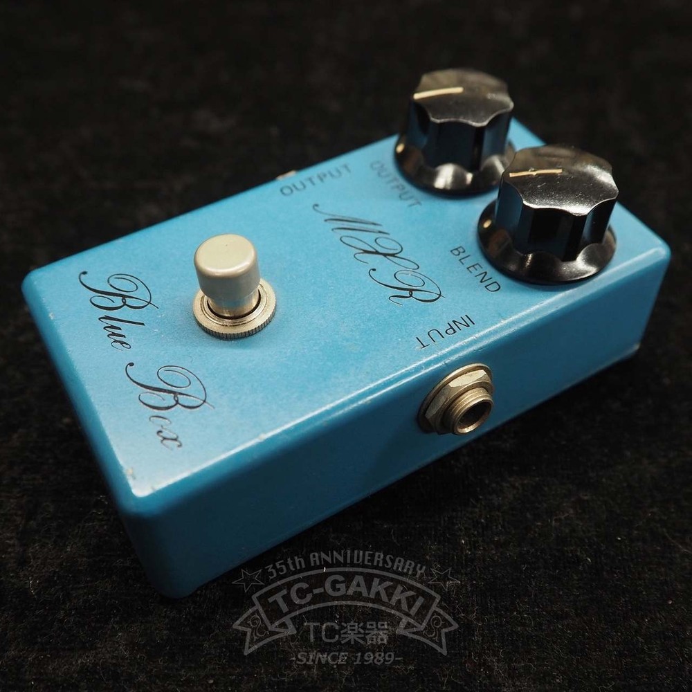 MXR Blue Box Fuzz Octave Guitar Effects Pedal Script Logo Used