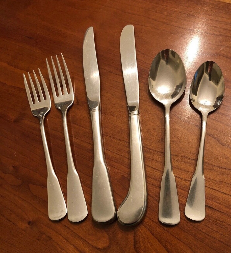 COLONIAL BOSTON / MINUTEMAN  SATIN 18/8  Oneida Stainless Choice