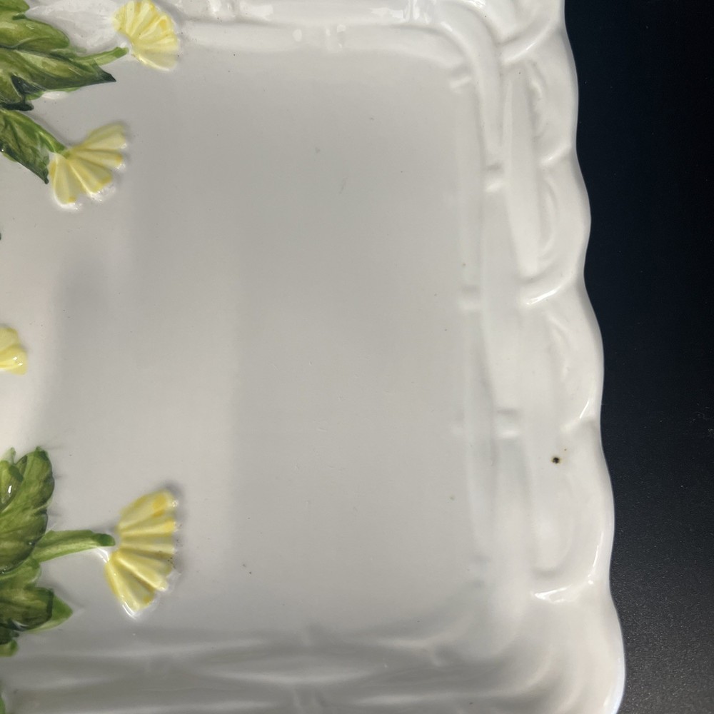 VTG Geo Z Lefton Rectangular Dish Tray with Handle Flowers