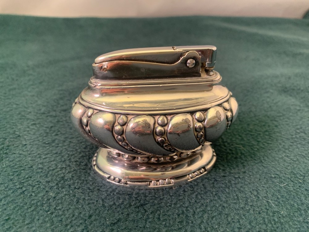 Vintage Ronson Crown Silver Plated Table Cigarette Lighter