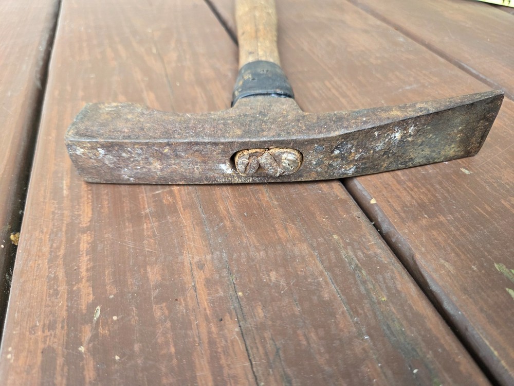 Vintage Wards Master Masonry Bricklayers Hammer, READ