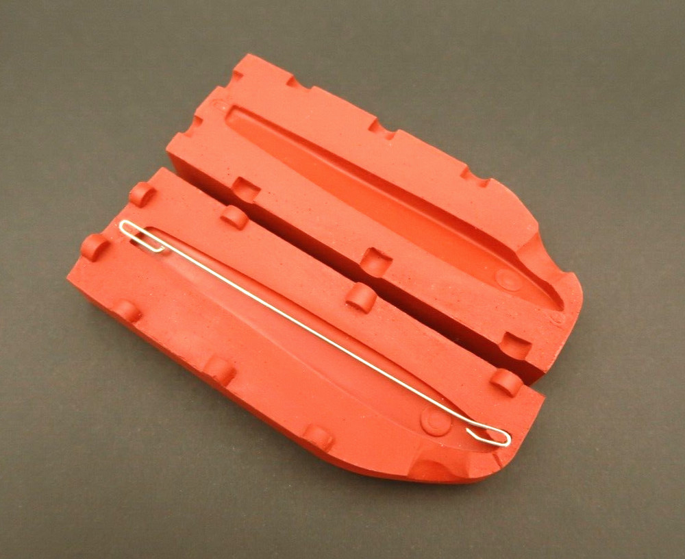 Two Jig Molds 60 g + 50 g Triangular Killer Jigs