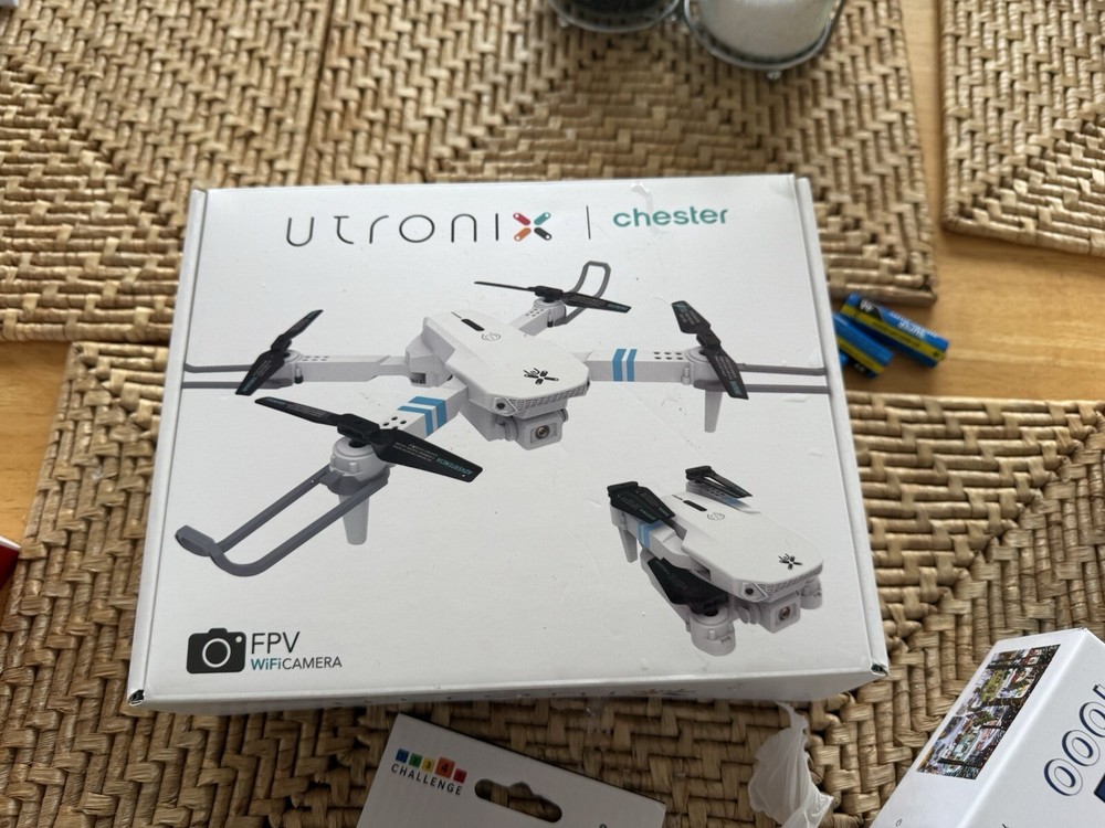 Utronix Chester FPV WiFi Camera Drone – Foldable QuadCopter with HD Camera