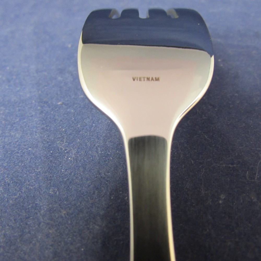 Reed & Barton Stainless SEA SHELLS Flatware / Silverware NEW - Your Choice