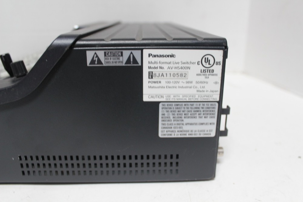 PANASONIC AV-HS400N Multi Format Live Switcher *Powers on