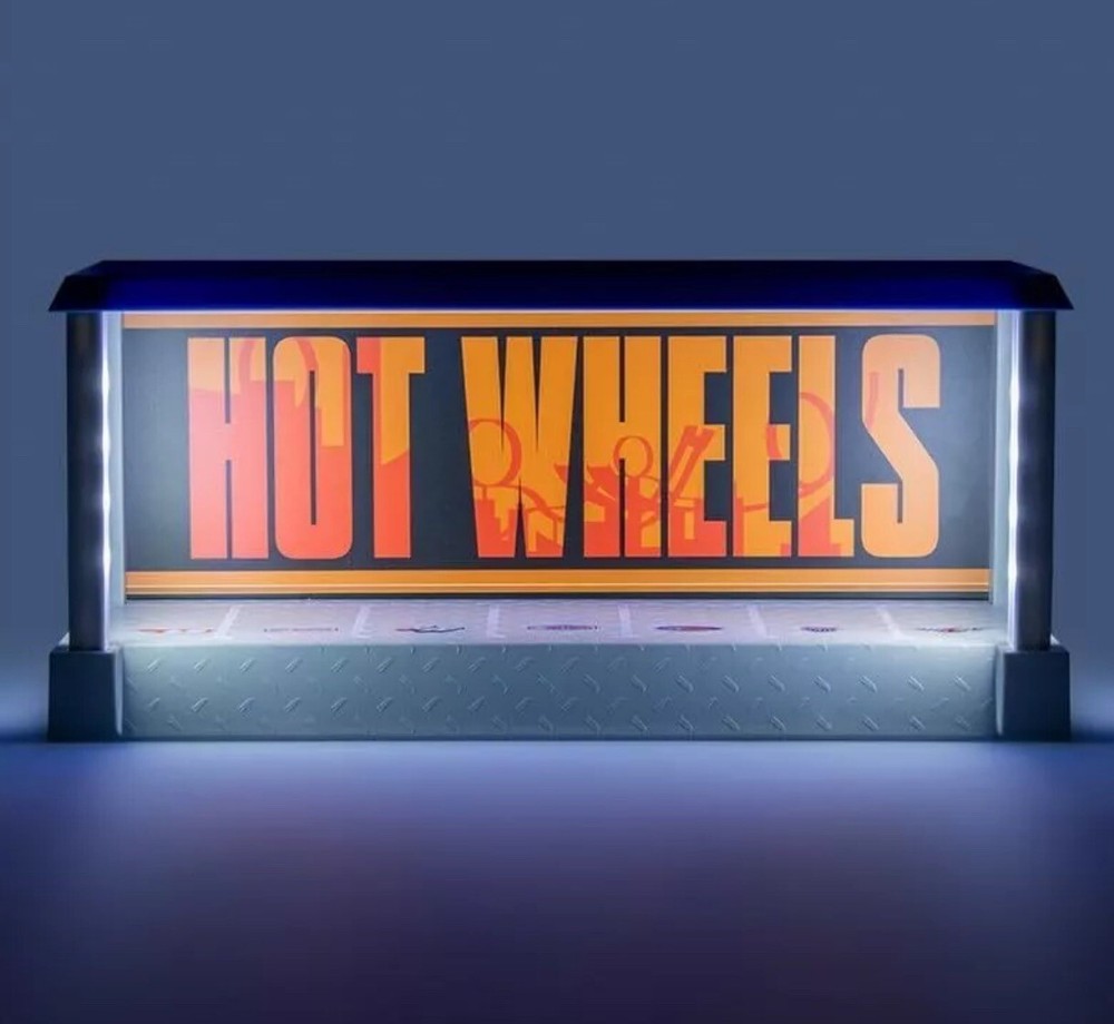 HOT WHEELS LED Lighted Garage Stackable Display Case USB Or Battery Operated New