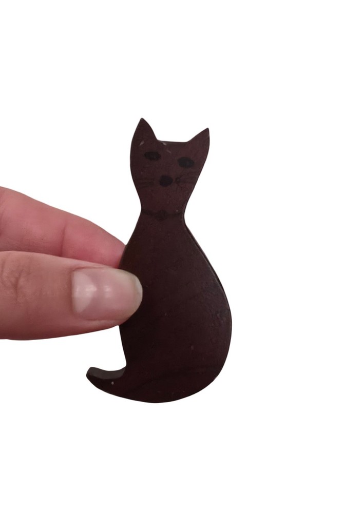 Wood Walnut Cat Brooch