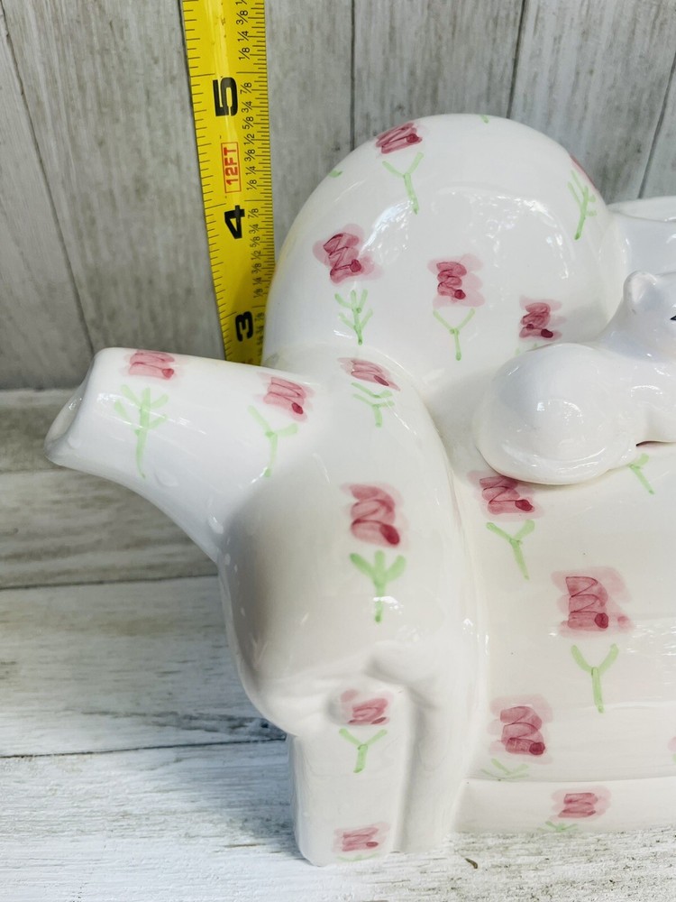Vintage Cardinal Inc. ~Cat On A Sofa~Teapot