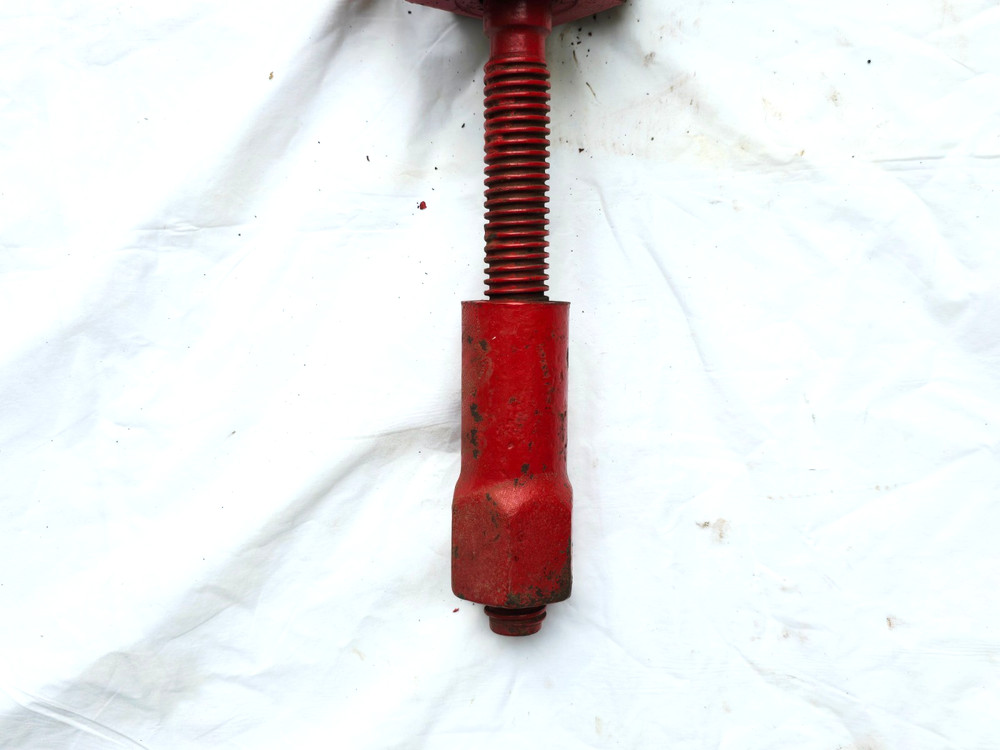 NOV VARCO MP TYPE SAFETY CLAMP 6 LINK ( USED REPAINTED )