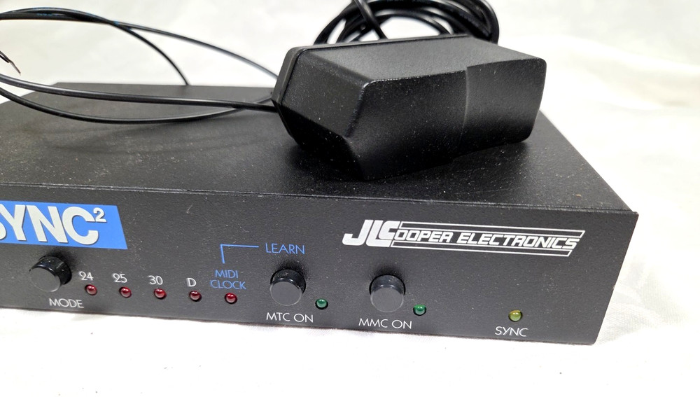 JL Cooper Electronics ADAT dataSYNC2 Synchronizer w/ Power Supply - Working