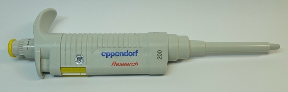 Eppendorf Research 200 Variable Pipette 20-200uL; Clean & Accurate