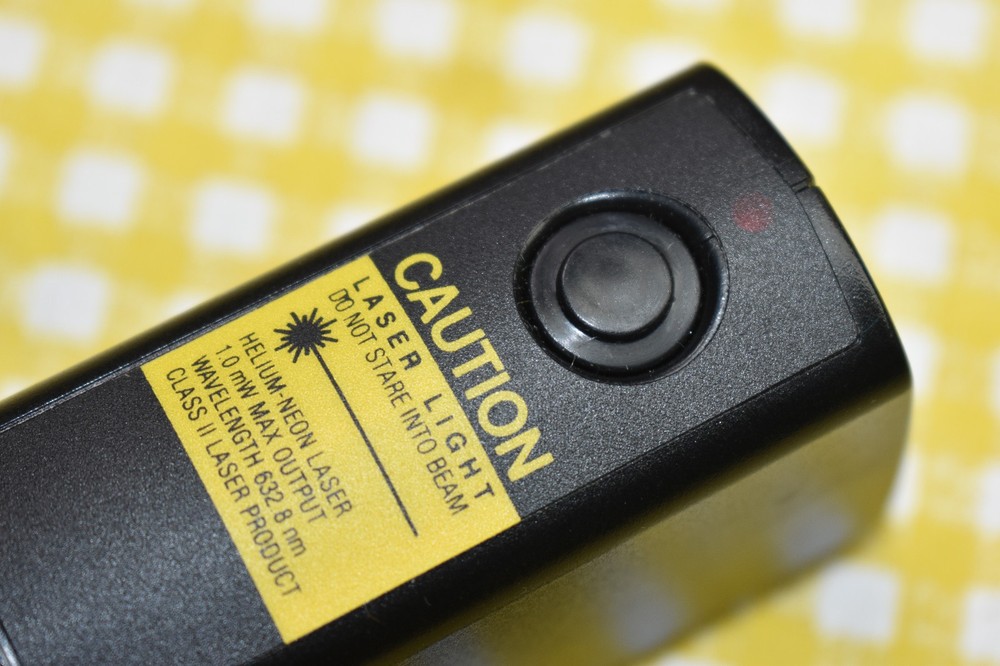 Hitachi Helium-Neon Laser Tube-Based Laser Pointer Tested Working Collectable