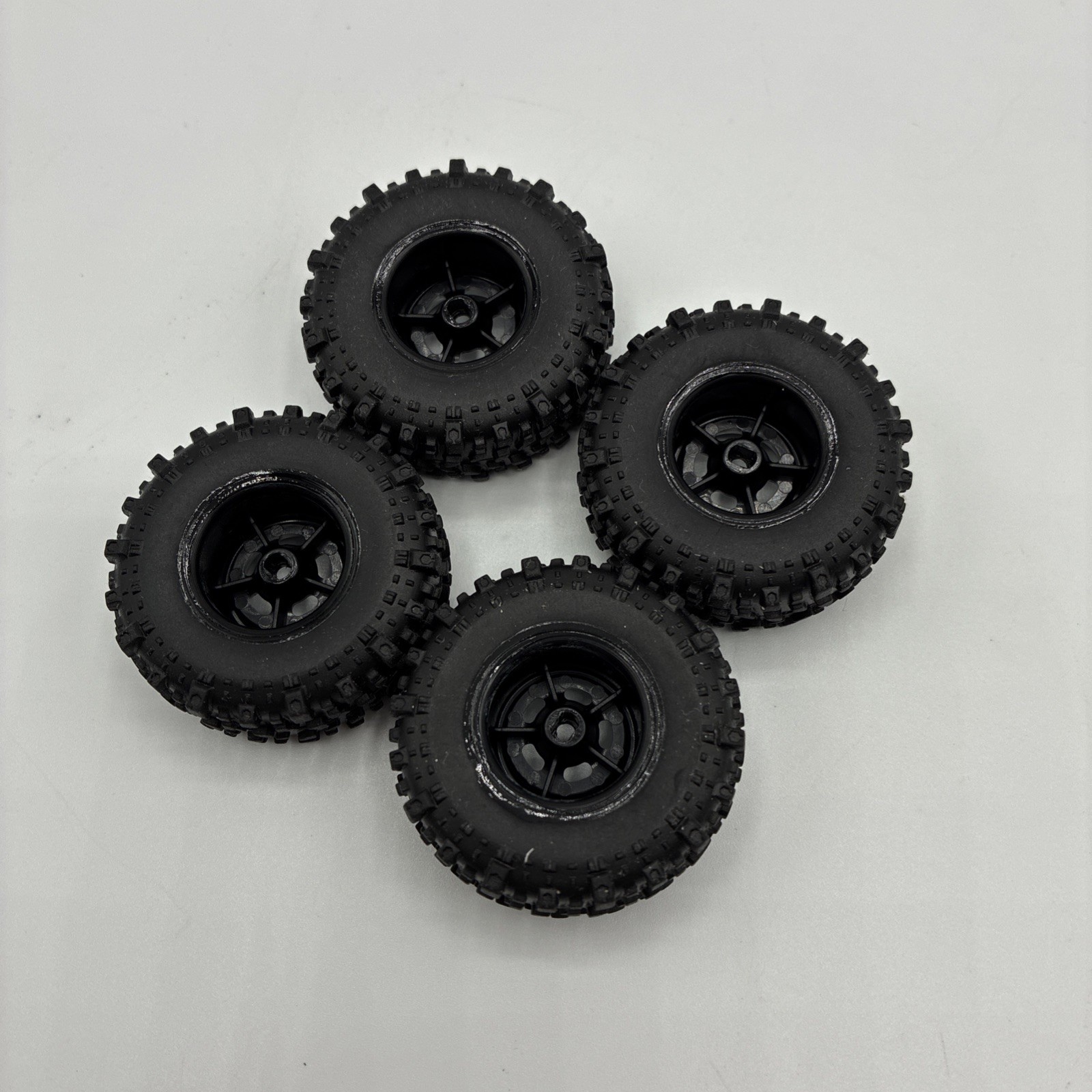 AXIAL Scx30 Tsl Bogger Super Swamper Tires Chrome Wheels k10 Set 4