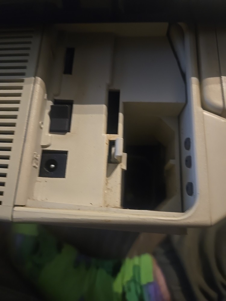 ZENITH PORTABLE PERSONAL COMPUTER MODEL See Photos. Untested