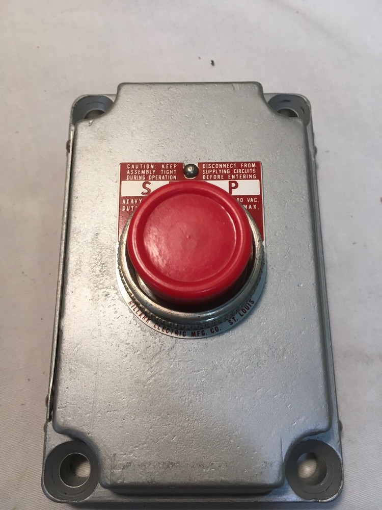 Killark XCS-OB2 Single Pushbutton Cover Assembly with Device Hazardous Locations