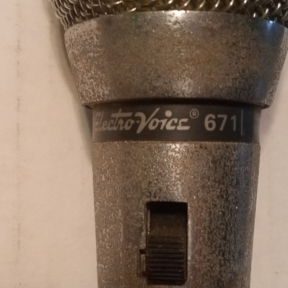 Electro-Voice 671 Vintage Dynamic Cardioid Microphone