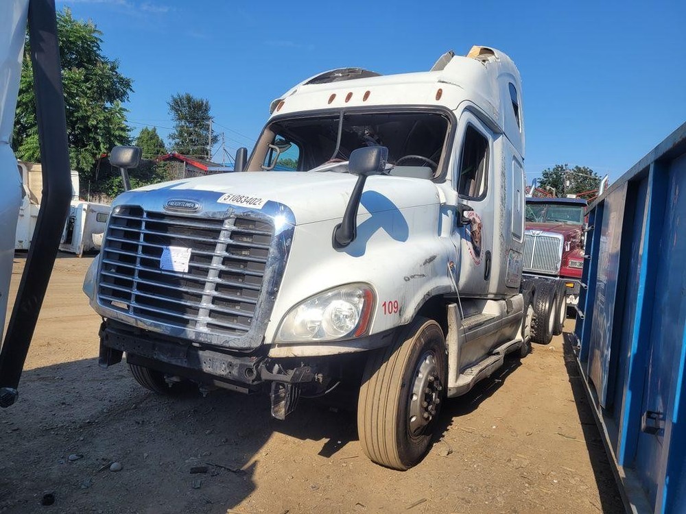 For 2014 FREIGHTLINER CASCADIA 2007-2018 HEADLIGHT Left ,  OR