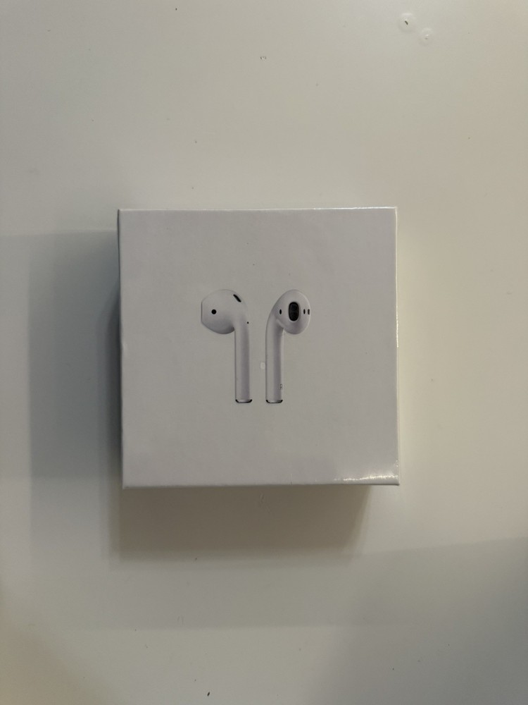 Apple AirPods 2nd Generation with Charging Case - White