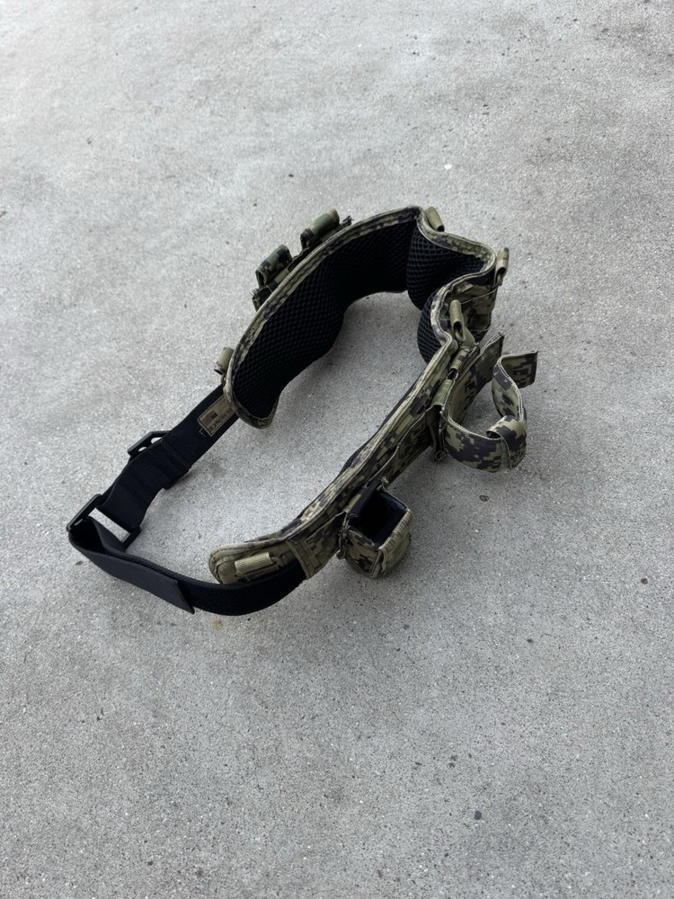 Eagle Industries AOR2 Padded Operator Belt Small/Medium w/ Pouches