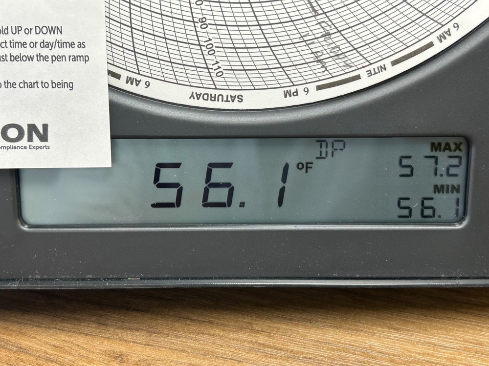 Dickson TH8-11 Temperature & Relative Humidity Sensor / Chart Recorder 32F-120F