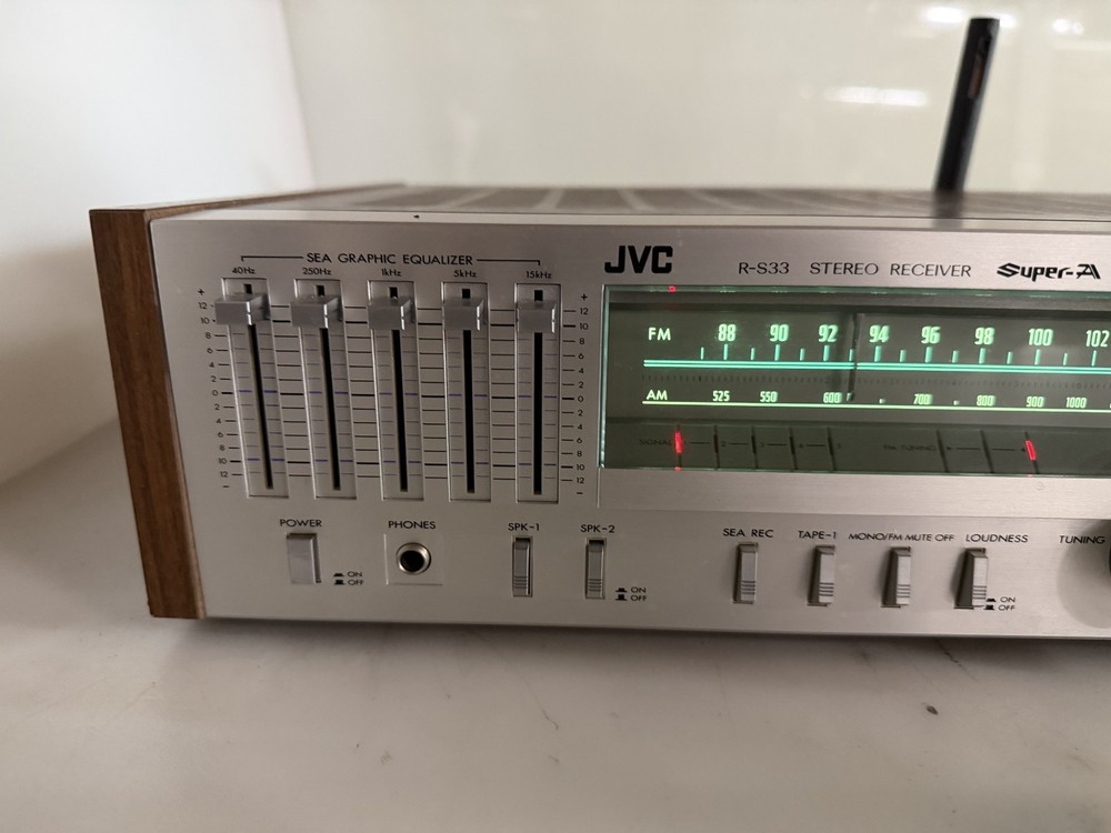 JVC R-S33 Stereo Receiver w/ Graphics Equalizer