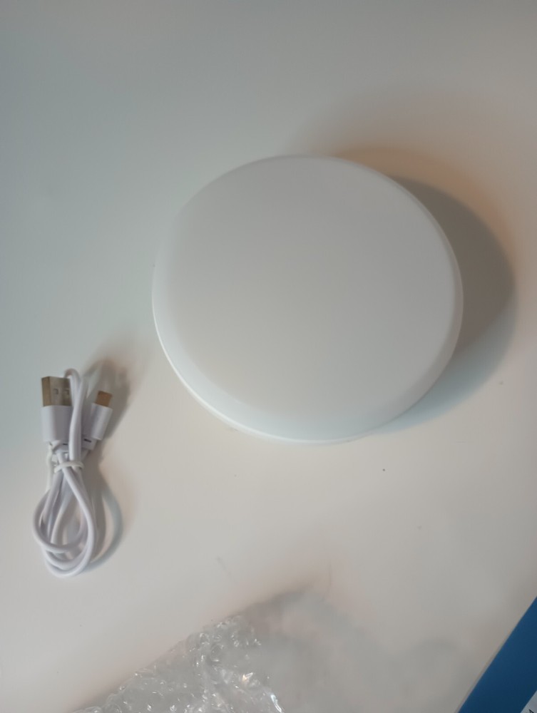 Mobile Emergency Charging Lamp