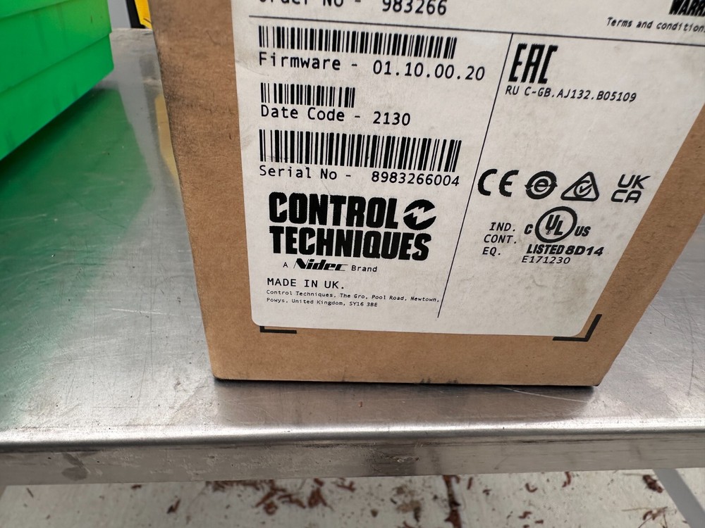Control Techniques Commander C C200-024 00013 A101 01 AB100 - 0.5HP