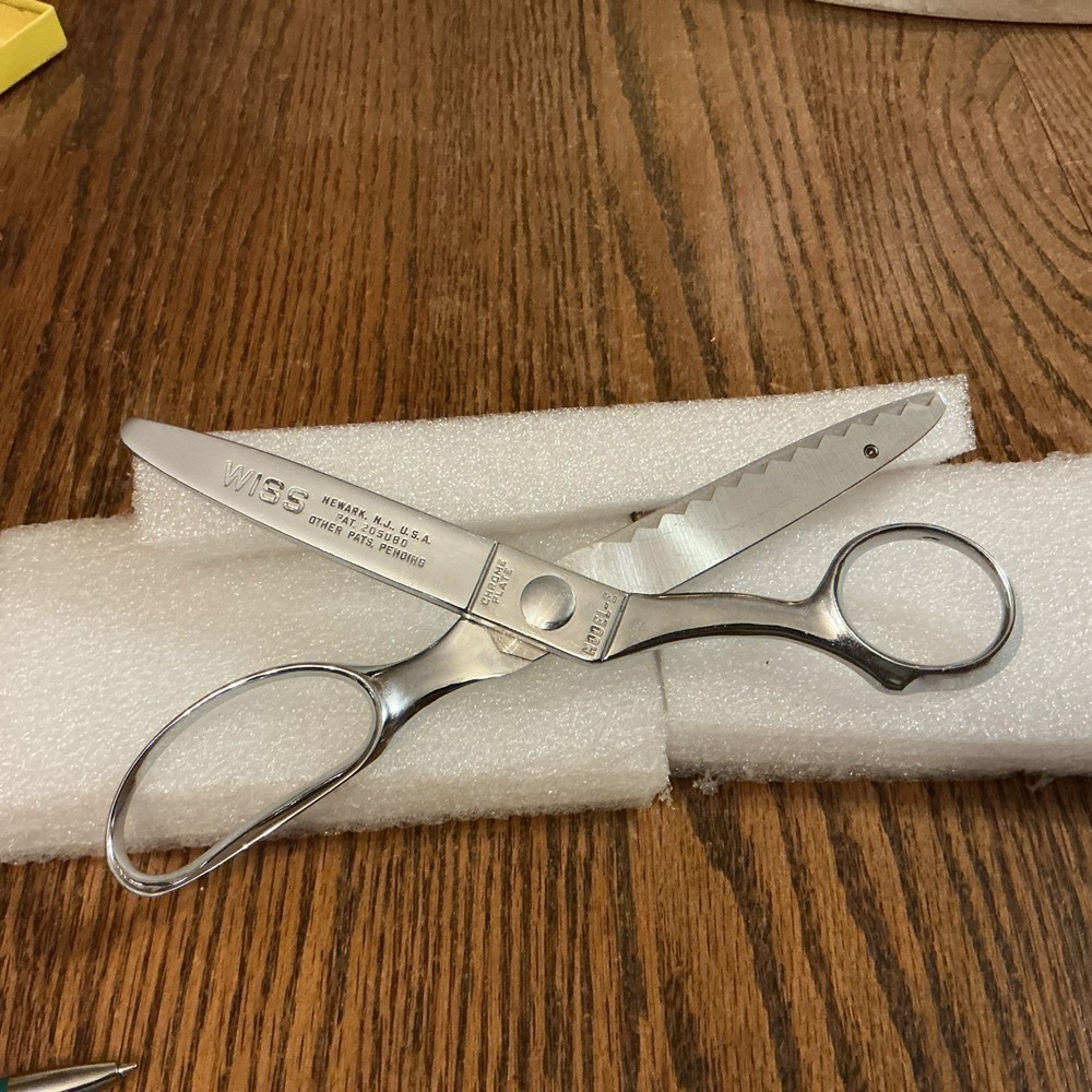 Wiss Pink-Rite,Model E Pinking Shears,gently used stored condition