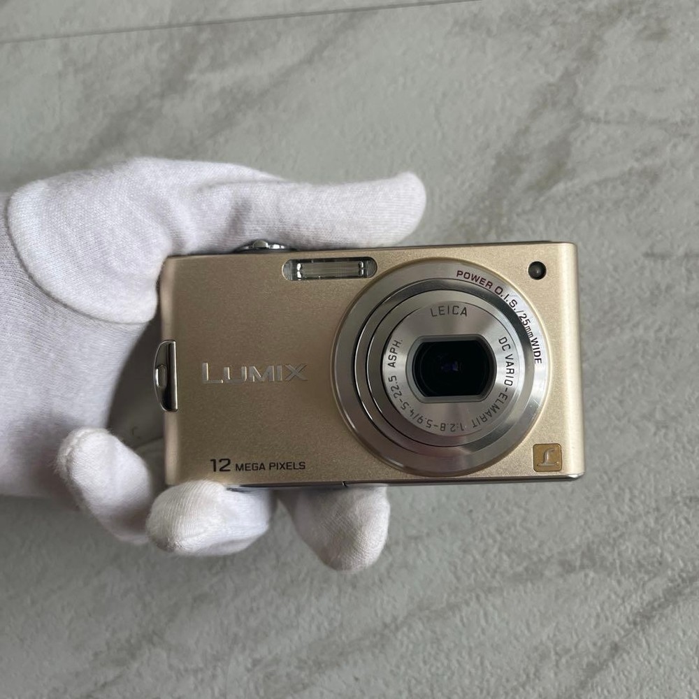 Panasonic LUMIX DMC-FX60 Gold Digital Camera Tested Excellent Condition