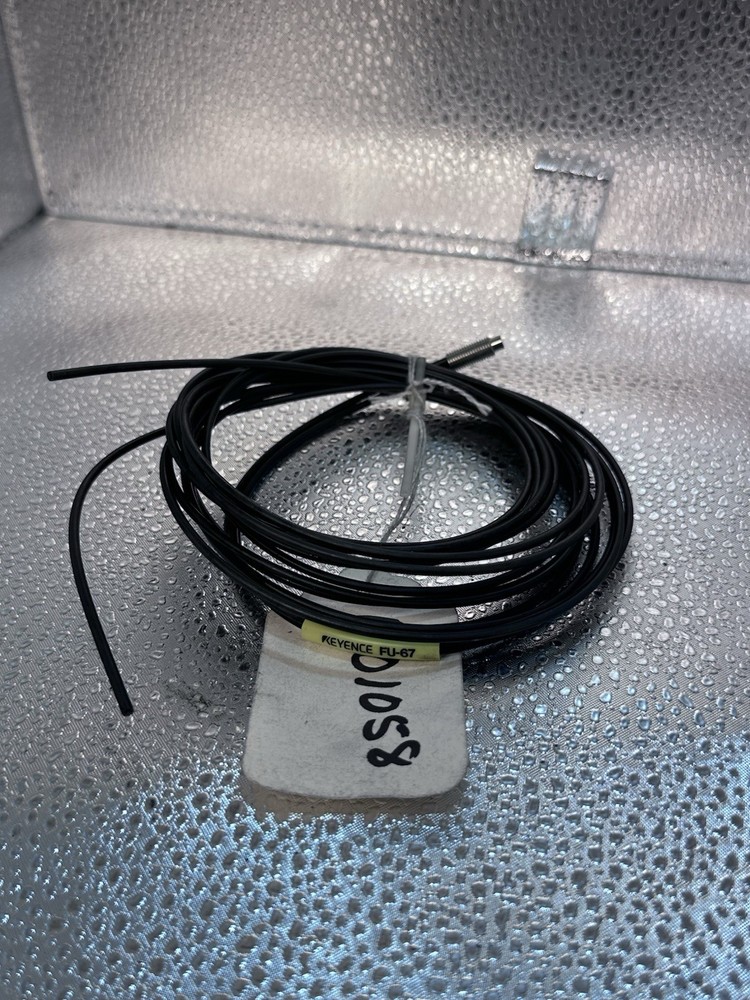 Keyence FU-67 Fiber Optic Sensor FU67 Amplifier Sensor