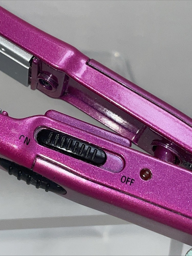 Conair Mini Flat Iron Travel Size Model CS73