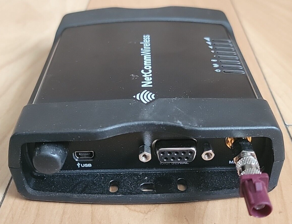 NetComm Wireless 3G M2M Router Plus NTC-6200 Series MAX6200 - (READ)