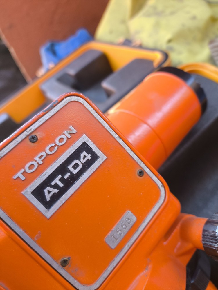 Topcon Automatic Level Model AT-D4 In Hard Case (134)
