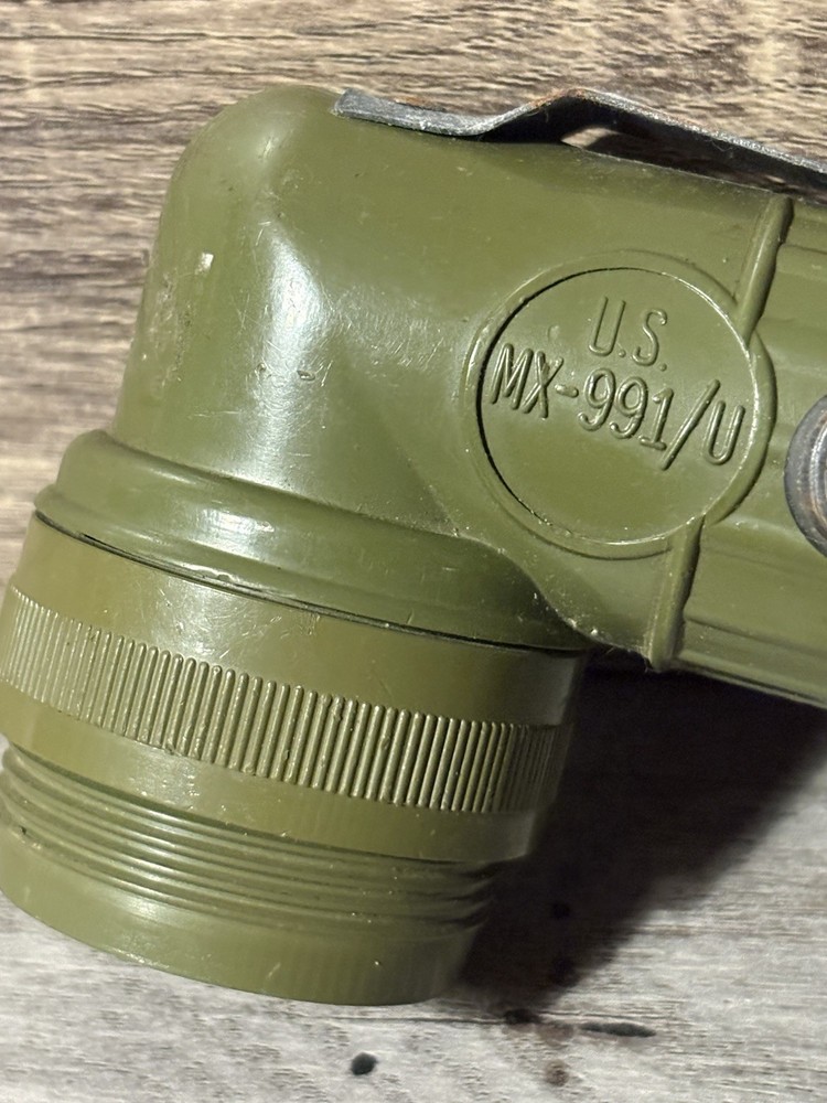 US Military Fulton MX-991/U Angle Head Flashlight Untested