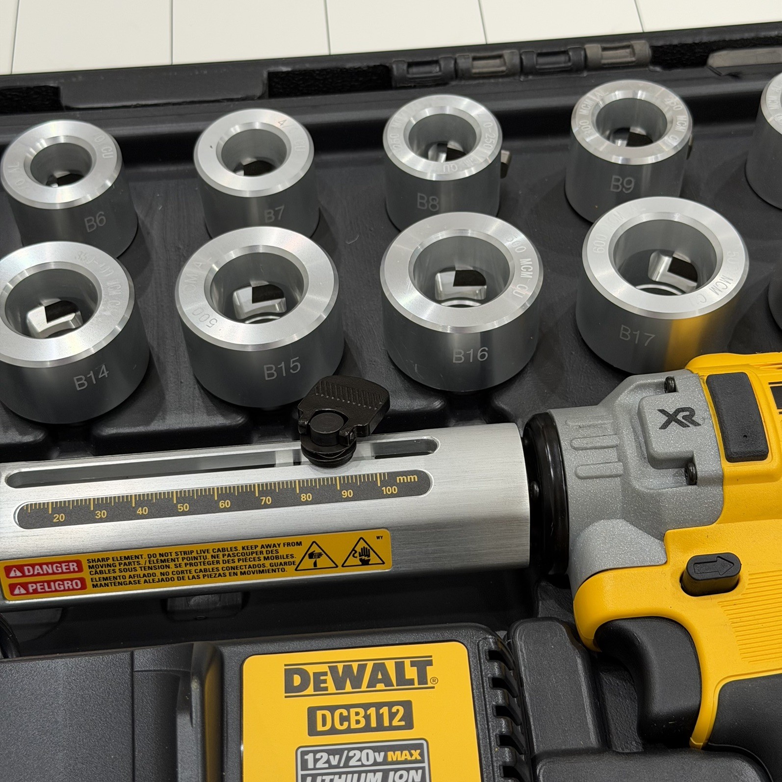 DeWALT DCE151TD1 20V MAX Cordless Cable Stripper Kit (New Open Box) size B3-B22