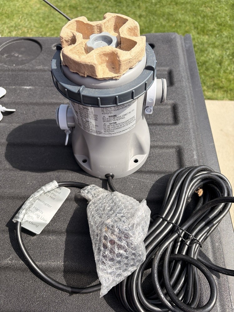 Bestway Flowclear 58511E Above-Ground Pool Filter Pump