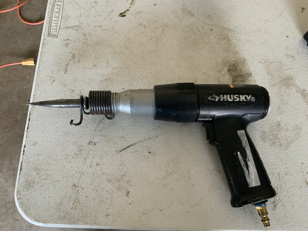 Husky Vibration Damped Medium Stroke Air Hammer