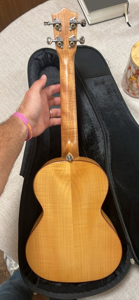 Lanakai Tenor Ukulele FM-T