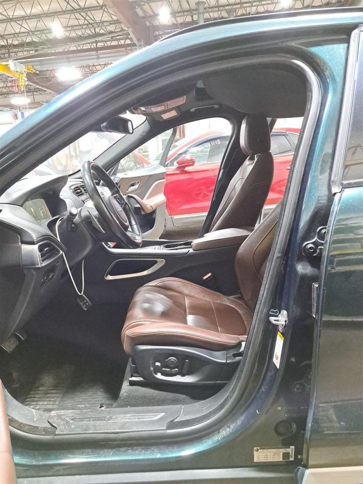 2017 F-pace Camera/Projector Sku#4282192