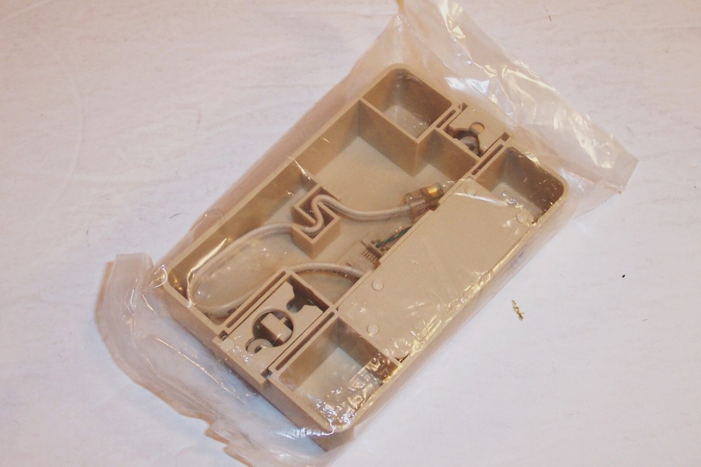 NIB ./ NOS EXCELSUS Wall Mount DSL FILTER